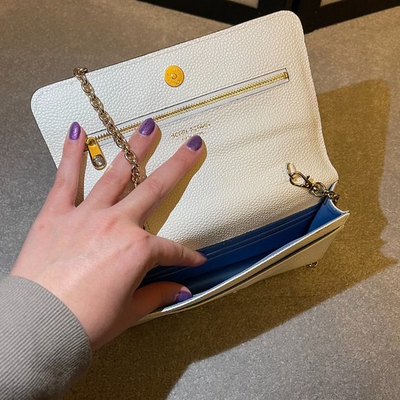 Henri Bendel White Clutch Crossbody - Picture 11 of 16